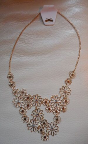 Bloemen ketting 02